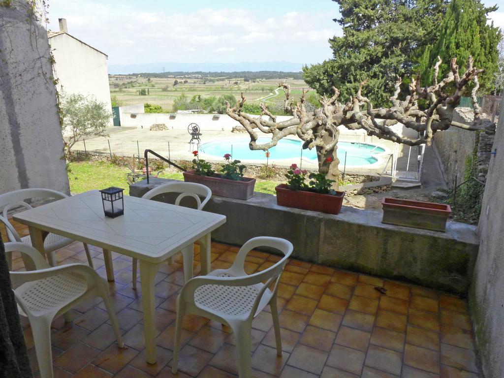 Montbrun-des-Corbières Cosy Holiday Home With Swimming Pool חדר תמונה